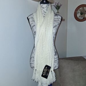 ARIS Isotoner Knit Scarf